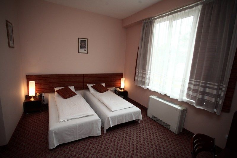 Mesogios Hotel Chisinau Exterior foto